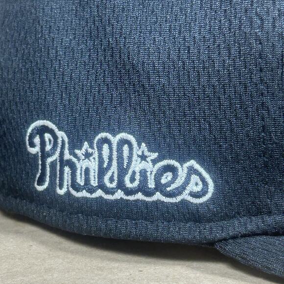 New Era 59 FIFTY 7 3/8 MLB Philadelphia Phillies Black Liberty Bell Fitted Hat - Picture 4 of 12